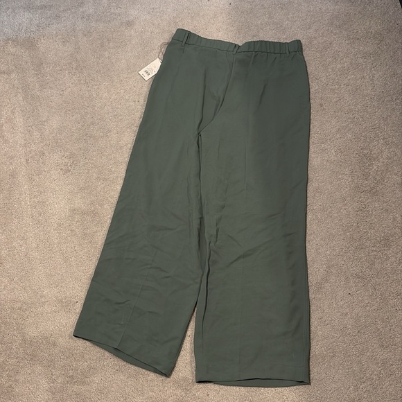 NWT Green Wide Leg A New Day Dress Pant - Picture 2 of 3